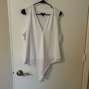 White sleeveless bodysuit